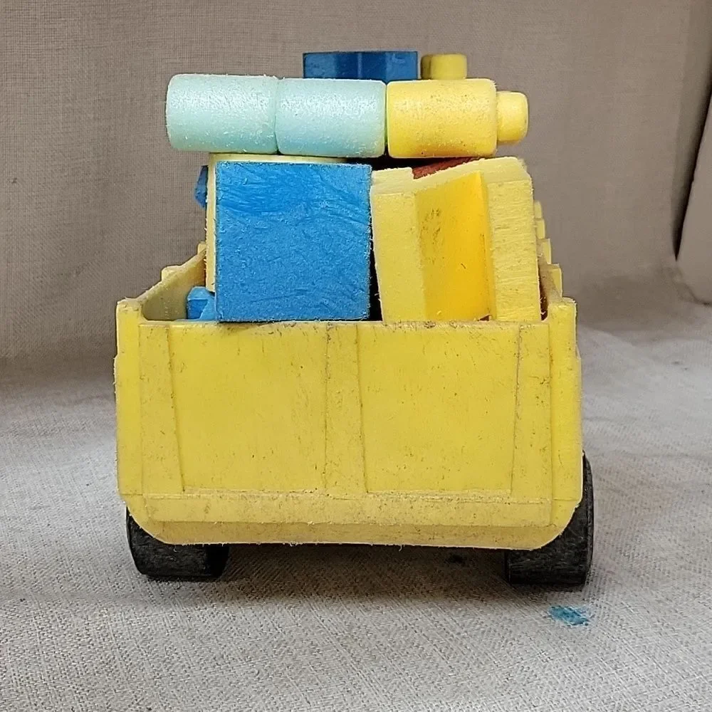 Vintage‎ 1971 MATTEL Genuine TUFF STUFF Toy Construction Truck & Blocks